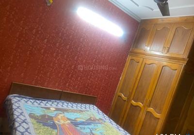 Bedroom Image of 1400 Sq.ft 2 BHK Builder Floor for rent in Sector 17 Gurgaon for Rs. 40000