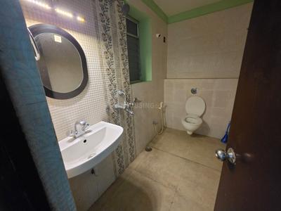 Bathroom Image of 1600 Sq.ft 3 BHK Apartment / Flat for rent in Bankim Nagar Siliguri for Rs. 25000
