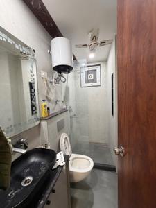 Bathroom Image of 1000 Sq.ft 3 BHK Builder Floor for rent in Hari Nagar New Delhi for Rs. 34000