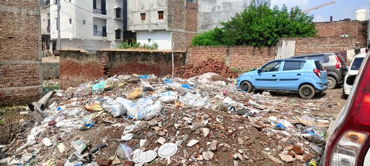 Sector 33 Rohini Main Image 1