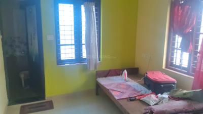 Bedroom Image of 1000 Sq.ft 2 BHK Builder Floor for rent in Vazhottukonam Thiruvananthapuram for Rs. 15000