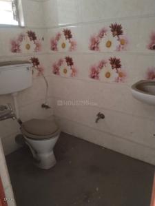 Bathroom Image of 600 Sq.ft 1 BHK Apartment / Flat for rent in Boral Kolkata for Rs. 7000