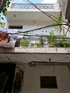 Building Image of 900 Sq.ft 2 BHK Independent House for sale in Madhavaram Chennai for Rs. 6500000