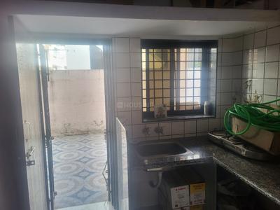 Kitchen Image of 850 Sq.ft 2 BHK Independent House for rent in BR Ramdevnagar Society, Manjalpur Vadodara for Rs. 12000