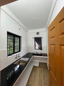 Kitchen Image of 800 Sq.ft 1 BHK Apartment / Flat for rent in Aluva Kochi for Rs. 15000