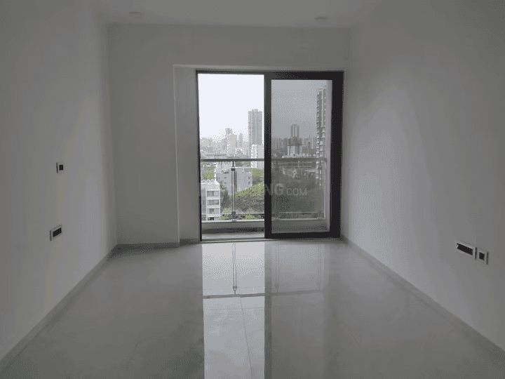 Parinee Essence Main Image 1