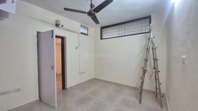 Bedroom Image of 1650 Sq.ft 3 BHK Apartment / Flat for rent in DDA Sector Pocket B C, Vasant Kunj New Delhi for Rs. 73000