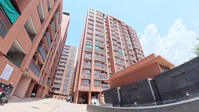 Building Image of 1170 Sq.ft 2 BHK Apartment / Flat for sale in Tragad Ahmedabad for Rs. 6200000