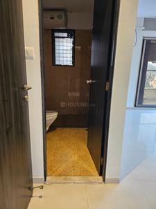 Bathroom Image of 2200 Sq.ft 4 BHK Apartment / Flat for sale in Neelkanth Girija, Thane West Thane for Rs. 50000000