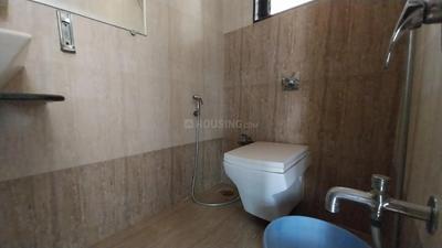 Bathroom Image of 500 Sq.ft 1 BHK Apartment / Flat for sale in Malad West Mumbai for Rs. 11000000