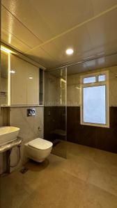 Bathroom Image of 1021 Sq.ft 3 BHK Apartment / Flat for rent in Prestige Ocean Crest, Panjim Goa for Rs. 95000