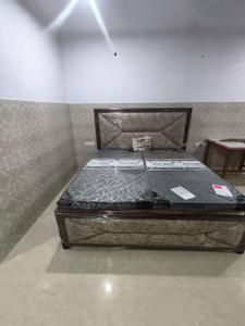 Bedroom Image of 350 Sq.ft 1 RK Studio for rent in Sarita Vihar New Delhi for Rs. 25000