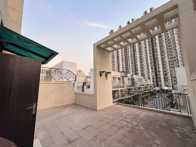 Image of 2500 Sq.ft 4.5 BHK Villa for rent in Amrapali Dream Valley, Noida Extension, Greater Noida for Rs. 40000