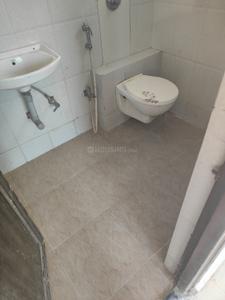 Bathroom Image of 1400 Sq.ft 3 BHK Apartment / Flat for rent in Omkar Nagar Nagpur for Rs. 19000