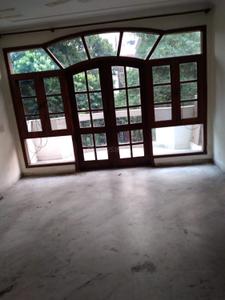 Bedroom Image of 2200 Sq.ft 3 BHK Builder Floor for rent in Defence Colony New Delhi for Rs. 80000