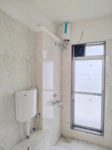 Common Bathroom Image of 700 Sq.ft 1 BHK Apartment / Flat for rent in Cosmos 27 GBR, Kasarvadavali Thane for Rs. 16200
