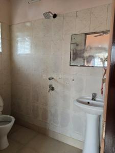 Bathroom Image of 1350 Sq.ft 3 BHK Apartment / Flat for sale in Kalikapur, EM Bypass Kolkata for Rs. 7100000
