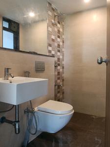 Common Bathroom Image of 1000 Sq.ft 2.5 BHK Apartment / Flat for rent in Lodha Splendora, Kasarvadavali Thane for Rs. 33000