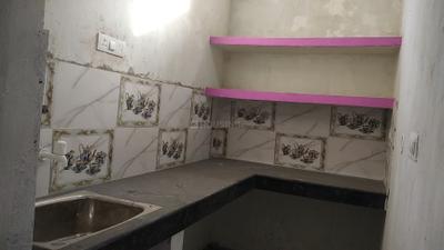 Kitchen Image of 825 Sq.ft 2 BHK Builder Floor for rent in Madiyava Lucknow for Rs. 12000