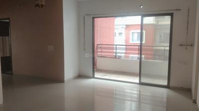 Living Room Image of 1350 Sq.ft 3 BHK Apartment / Flat for rent in Shree Ram Builders Shapath, New Alkapuri Vadodara for Rs. 20000