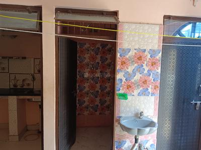 Bathroom Image of 450 Sq.ft 2 BHK Duplex for rent in Sikandra Agra for Rs. 5000
