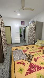 Bedroom Image of 1060 Sq.ft 2.5 BHK Apartment / Flat for rent in Navrangpura Ahmedabad for Rs. 30000
