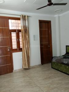 Bedroom Image of 1000 Sq.ft 2 BHK Builder Floor for rent in Sector 63 A Noida for Rs. 29000