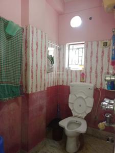 Bathroom Image of 800 Sq.ft 2 BHK Apartment / Flat for sale in Bijoygarh Kolkata for Rs. 3200000