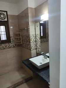 Image of 3000 Sq.ft 4 BHK Builder Floor for rent in Sector 40, Gurgaon for Rs. 75000