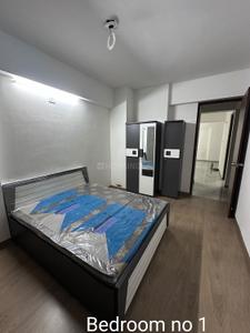 Bedroom Image of 1500 Sq.ft 3.5 BHK Apartment / Flat for rent in Pramukh Trinity, Sargasan Gandhinagar for Rs. 23500