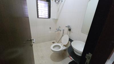 Image of 1250 Sq.ft 3 BHK Apartment / Flat for rent in Ekta Meadows, Borivali East, Mumbai for Rs. 110000