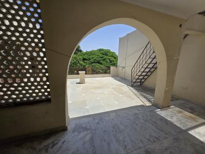 Building Image of 2250 Sq.ft 7 BHK Independent House for sale in Sector 14 Gurgaon for Rs. 69500000