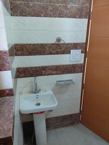 Bathroom Image of 1000 Sq.ft 2 BHK Builder Floor for rent in Bajwa Sunny Enclave Jandpur, Jandpur Mohali for Rs. 14500