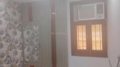 Image of 650 Sq.ft 2 BHK Builder Floor for rent in Dwarka Mor, New Delhi for Rs. 23500