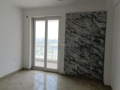 Bedroom Image of 1900 Sq.ft 3 BHK Apartment / Flat for sale in Omaxe Royal Residency, Sector 79 Faridabad for Rs. 25500000
