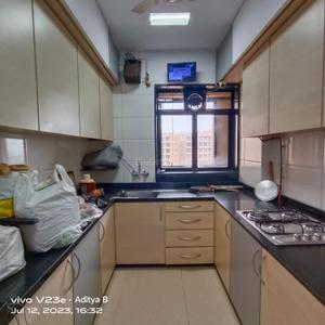 Kitchen Image of 1450 Sq.ft 3 BHK Apartment / Flat for sale in Hiranandani Gardens, Powai Mumbai for Rs. 53500000