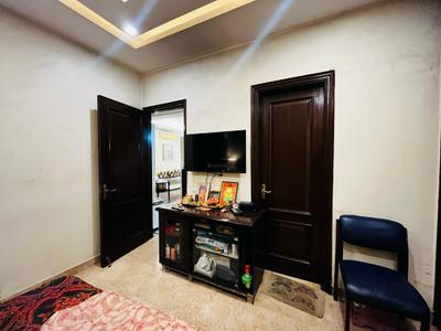 Bedroom Image of 2500 Sq.ft 3 BHK Builder Floor for sale in Greater Kailash New Delhi for Rs. 90000000