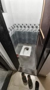 Bathroom Image of 570 Sq.ft 1 BHK Apartment / Flat for rent in Mahalunge Pune for Rs. 16000