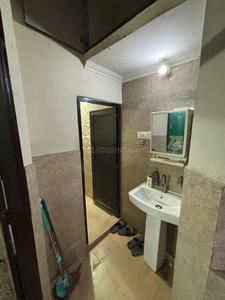 Bathroom Image of 700 Sq.ft 2 BHK Builder Floor for rent in Palam New Delhi for Rs. 15000