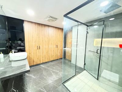 Bathroom Image of 1980 Sq.ft 3 BHK Apartment / Flat for rent in Avadh Carolina, Dumas Surat for Rs. 44000