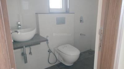 Image of 850 Sq.ft 2 BHK Apartment / Flat for rent in Shapoorji Pallonji BKC 28, Bandra East, Mumbai for Rs. 100000