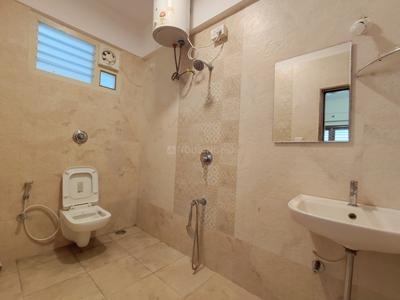 Bathroom Image of 2400 Sq.ft 3 BHK Apartment / Flat for rent in Jayanagar Bengaluru for Rs. 130000