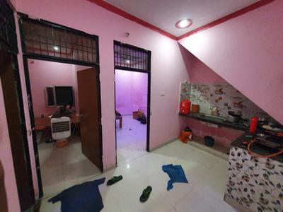 Kitchen Image of 2400 Sq.ft 2 BHK Builder Floor for rent in Vrindavan Yojana Lucknow for Rs. 5000