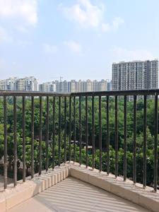 Bedroom One Image of 999 Sq.ft 2 BHK Apartment / Flat for sale in Amrapali Platinum, Sector 119 Noida for Rs. 9000000