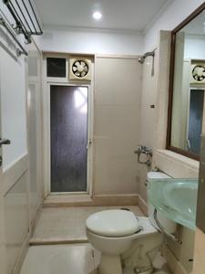 Common Bathroom Image of 1125 Sq.ft 2.5 BHK Apartment / Flat for sale in Hiranandani Chelsea, Thane West Thane for Rs. 22500000