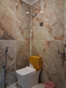 Common Bathroom Image of 1350 Sq.ft 3 BHK Apartment / Flat for sale in Avenue 1, Sector 73 Noida for Rs. 5200000