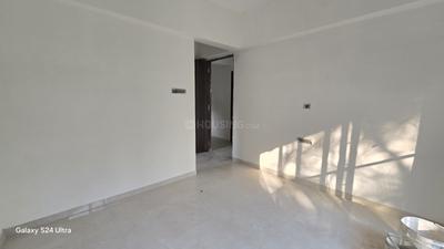 Bedroom Image of 780 Sq.ft 2 BHK Apartment / Flat for sale in Malad West Mumbai for Rs. 12500000