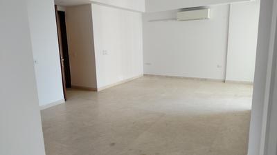 Living Room Image of 1800 Sq.ft 3 BHK Apartment / Flat for sale in DLF The Primus, Sector 82A Gurgaon for Rs. 27300000