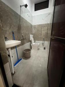 Bathroom Image of 600 Sq.ft 1 BHK Independent House for rent in Shastri Nagar Vidisha for Rs. 8000