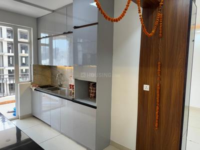 Kitchen Image of 1900 Sq.ft 3 BHK Apartment / Flat for rent in RPS Auria Residences, Sector 88 Faridabad for Rs. 35000